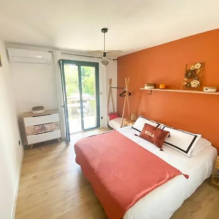 F2 4 Pers 5min Commerce Plages Apartment *
