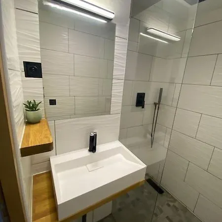 Appartement F2 4 Pers 5min Commerce Plages *
