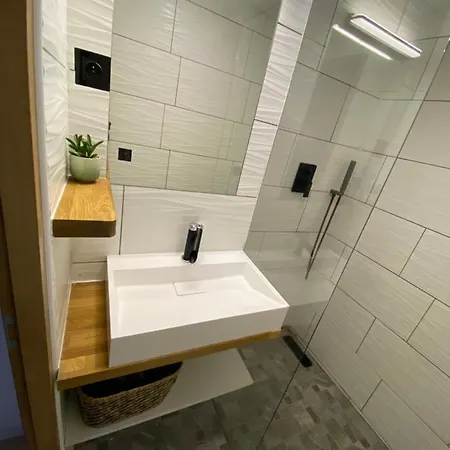 Appartement F2 4 Pers 5min Commerce Plages