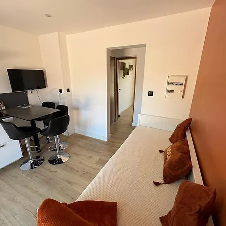 Appartement F2 4 Pers 5min Commerce Plages Saint Aygulf